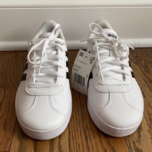 Adidas Sneakers, fits like 6.5US white color - Picture 5 of 14